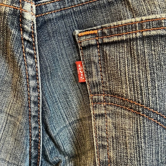 Vintage Levi’s flare bottom and low waist - size S women - Picture 3 of 8